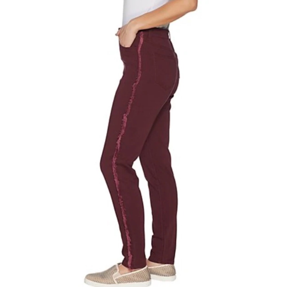 New LOGO by Lori Goldstein Burgundy Skinny Jeans Frayed‎ detail Women's Size 16
